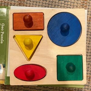 Guidecraft geo puzzle Vguc Colorful Wooden Shape Sorter Toy